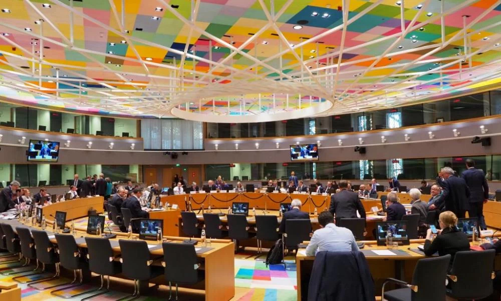 Έκλεισε η συμφωνία στο Eurogroup για το πακέτο κατά της πανδημίας